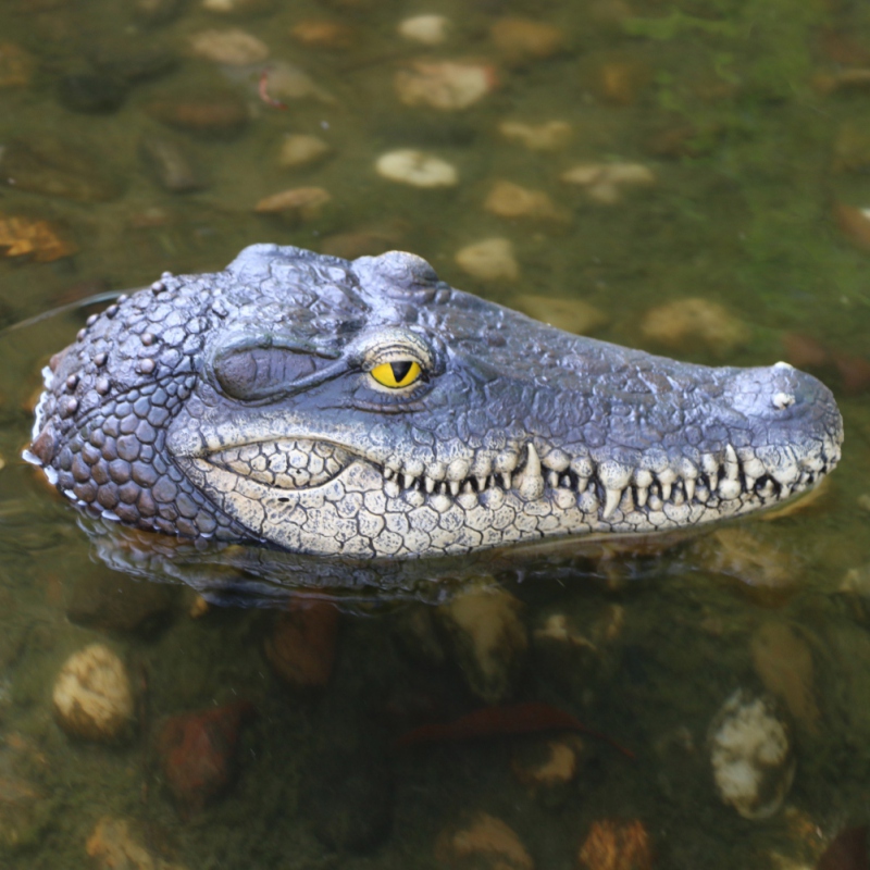 Garden Artificial Fake Crocodile Alligator Head Decors Floating Foam